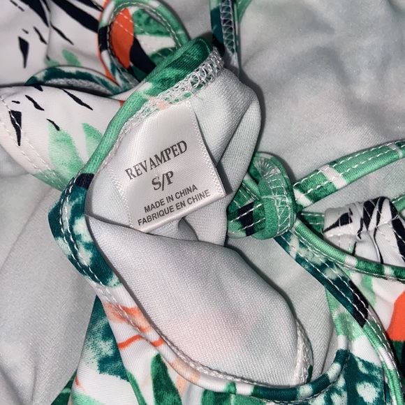 Revamped One Piece Tropical Swimsuit - Picture 4 of 5